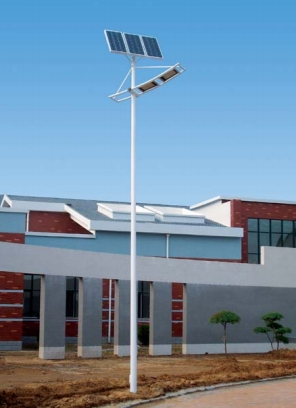 8-10米太阳能路灯